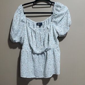 Alice Blue White Floral Women's Top Size Large